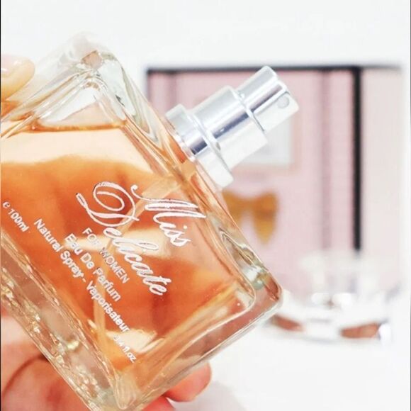 MISS DELICATE  FOR WOMEN  FRAGRANCE COUTURE  PARFUM SPRAY - Picture 1 of 15